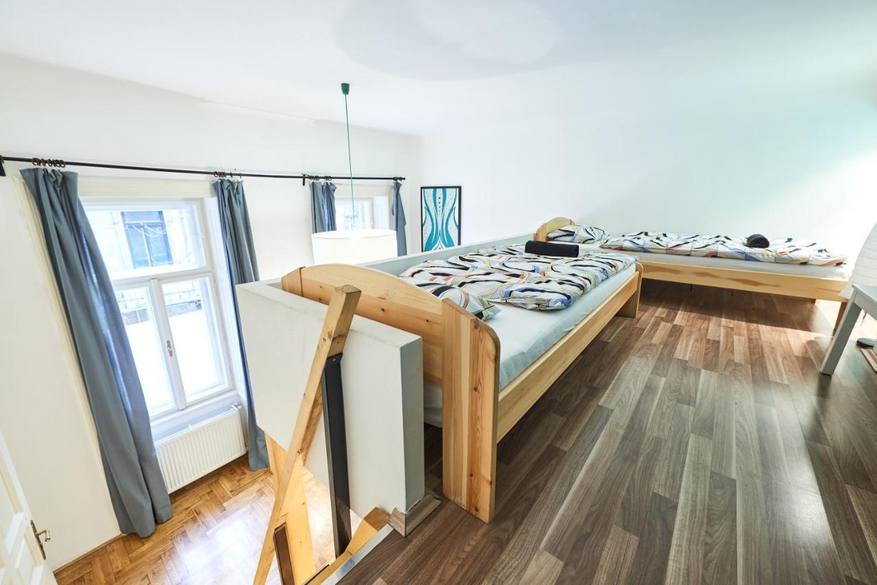 בודפשט Large Apartment For Groups City Center Dist. VII מראה חיצוני תמונה