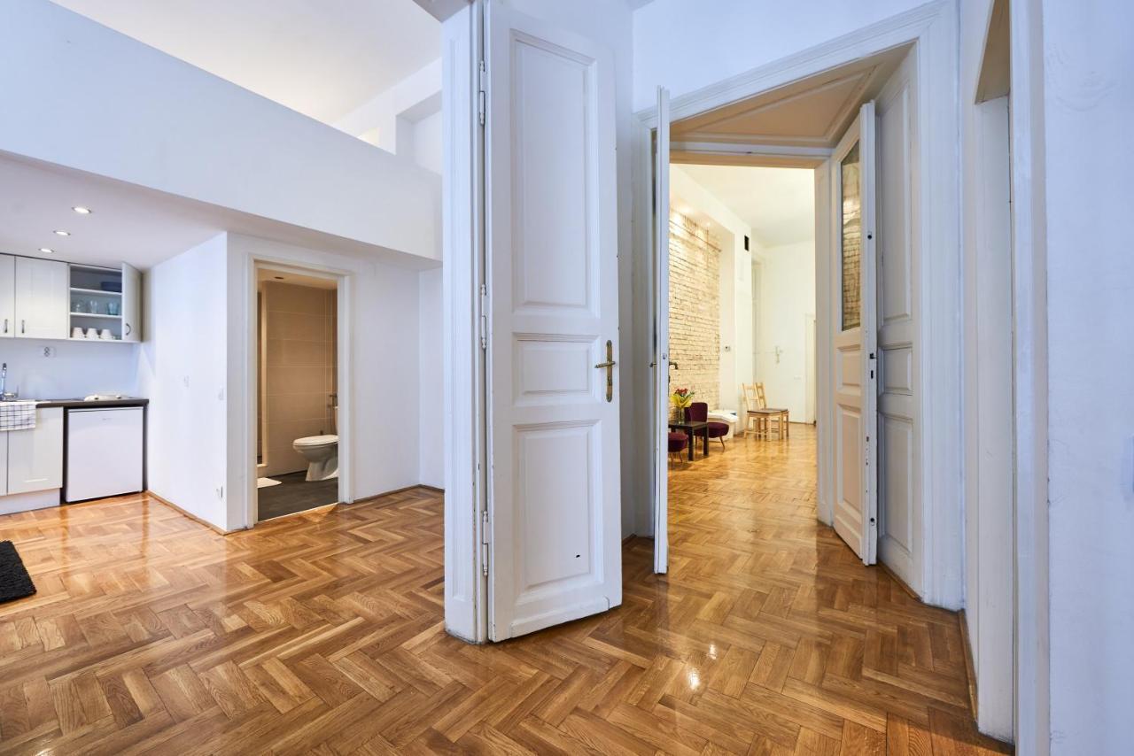 בודפשט Large Apartment For Groups City Center Dist. VII מראה חיצוני תמונה