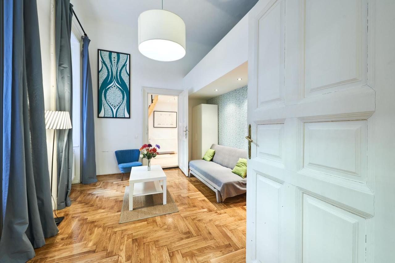בודפשט Large Apartment For Groups City Center Dist. VII מראה חיצוני תמונה