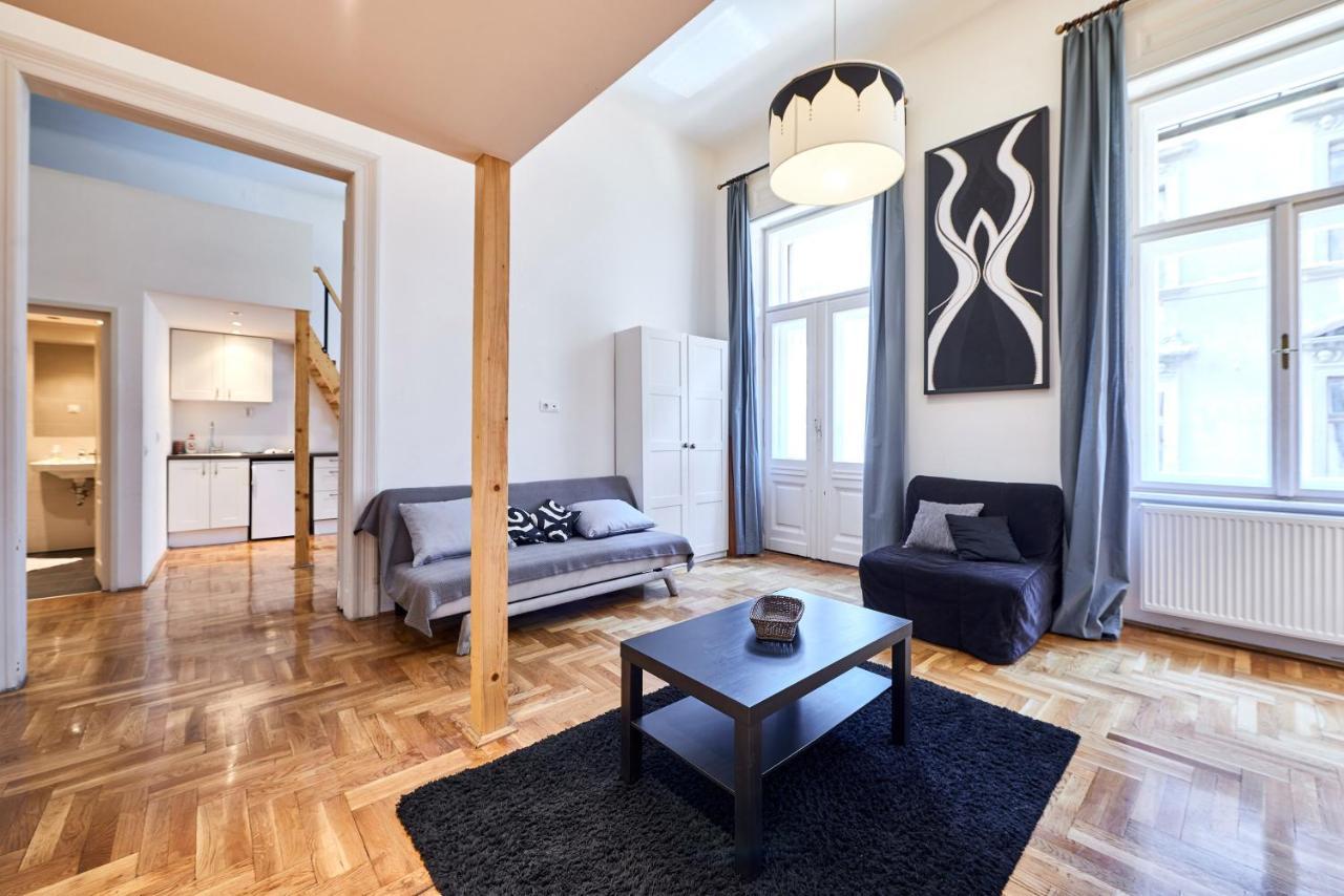 בודפשט Large Apartment For Groups City Center Dist. VII מראה חיצוני תמונה