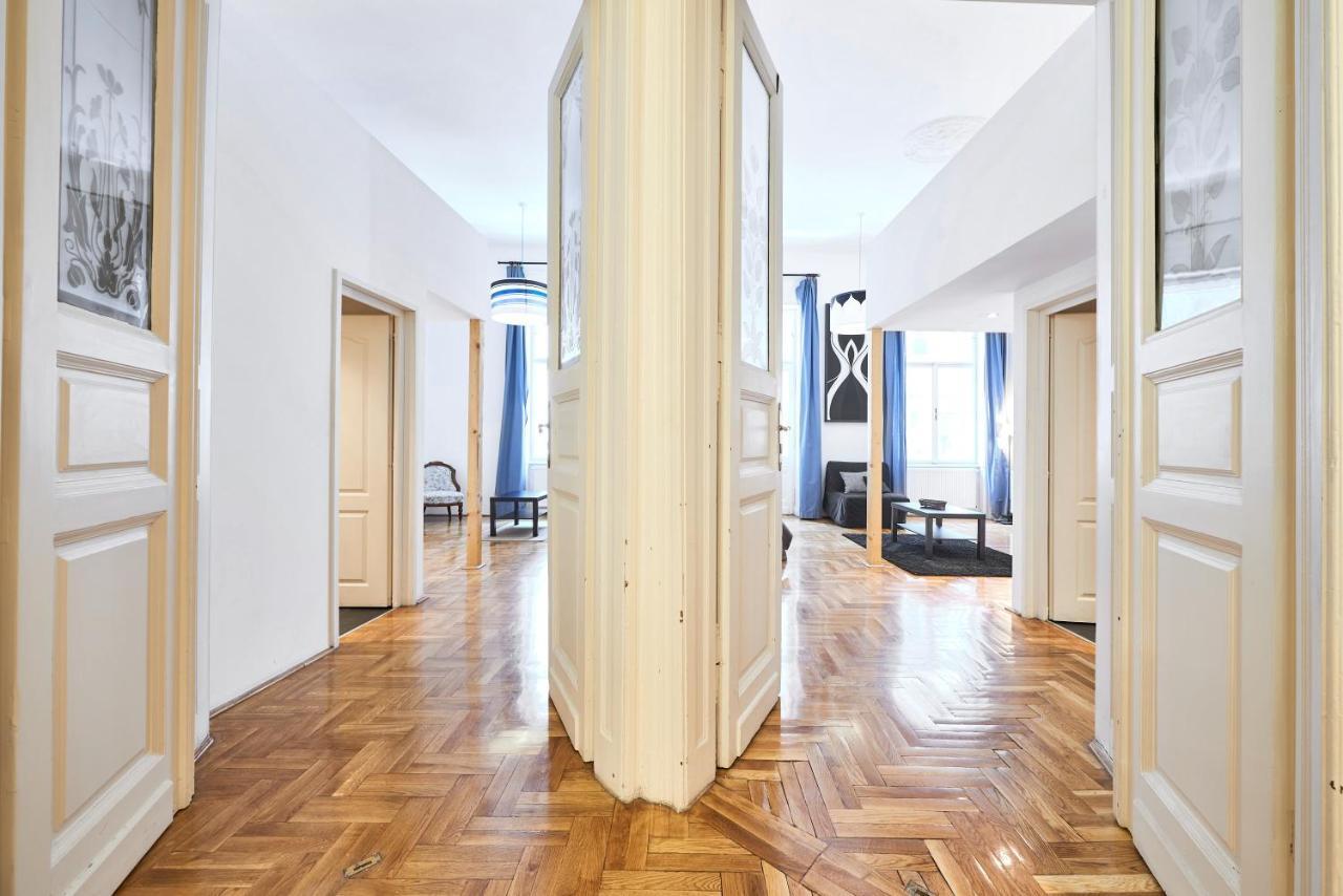 בודפשט Large Apartment For Groups City Center Dist. VII מראה חיצוני תמונה