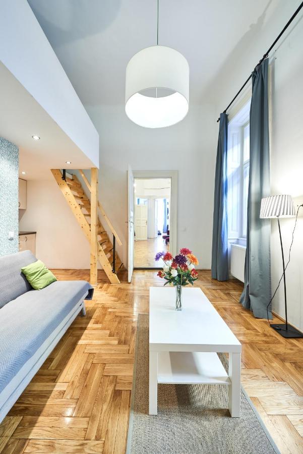 בודפשט Large Apartment For Groups City Center Dist. VII מראה חיצוני תמונה