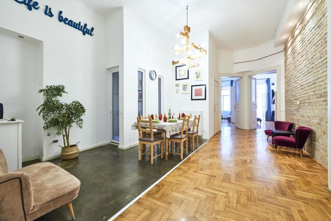 בודפשט Large Apartment For Groups City Center Dist. VII מראה חיצוני תמונה